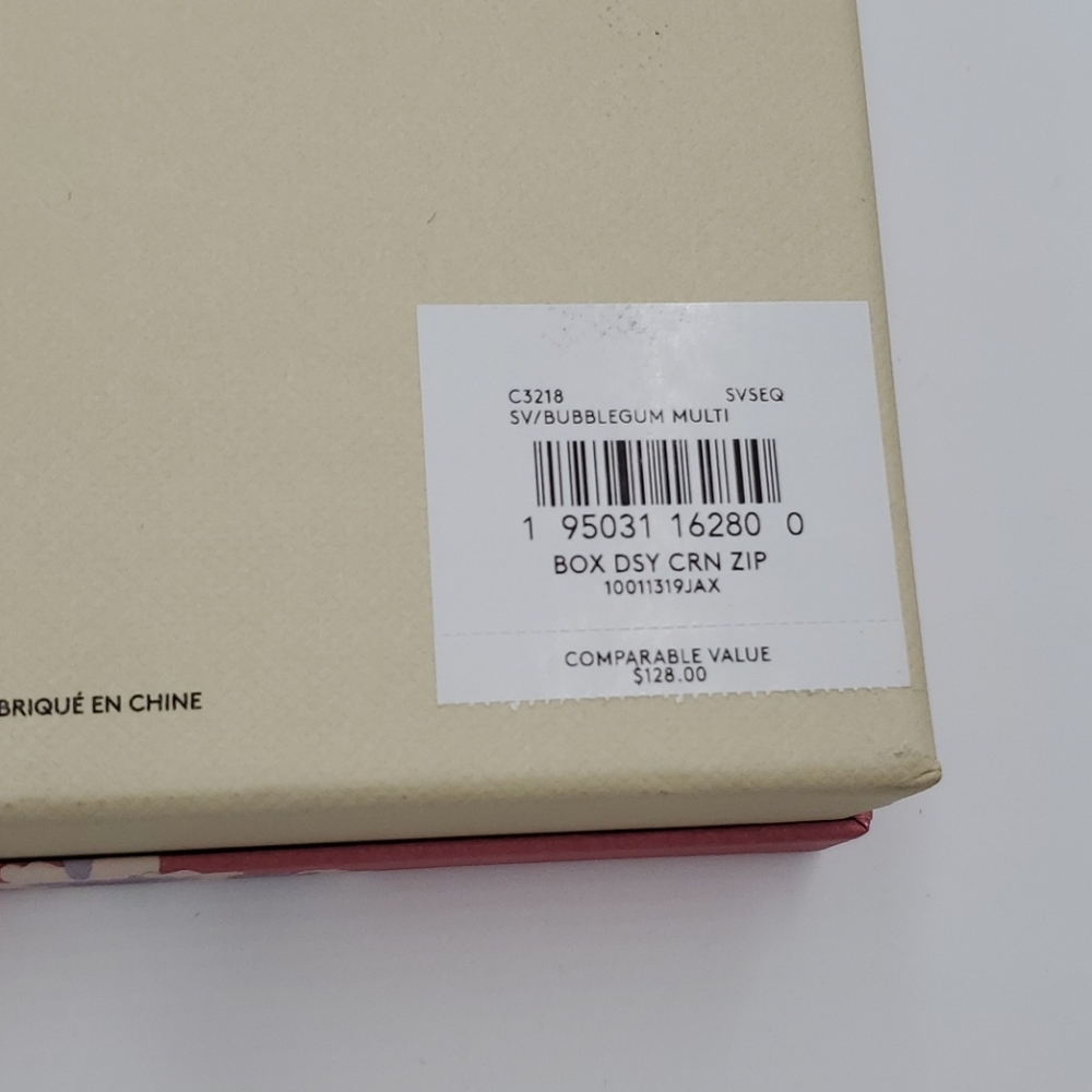 Coach Box Daisy Corner Zip w/ Charms - Picture 7 of 7